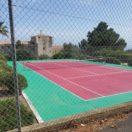 Appt 2 Ou 4 Personnes Avec Piscine, Tennis Et Parking Prive Fleury  Dış mekan fotoğraf