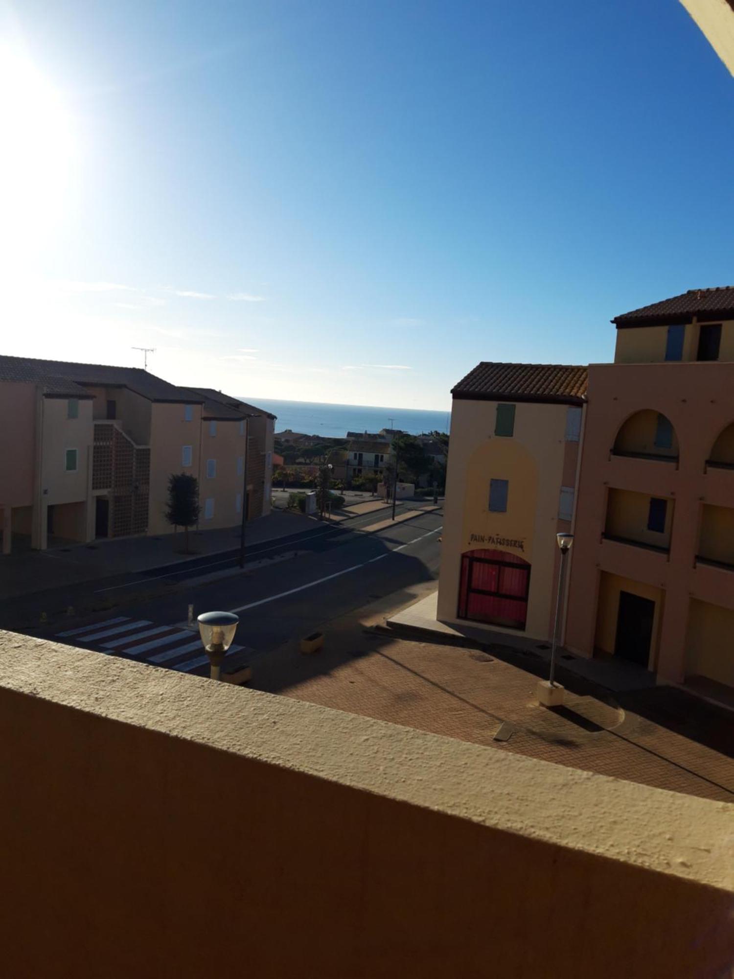 Appt 2 Ou 4 Personnes Avec Piscine, Tennis Et Parking Prive Fleury  Dış mekan fotoğraf